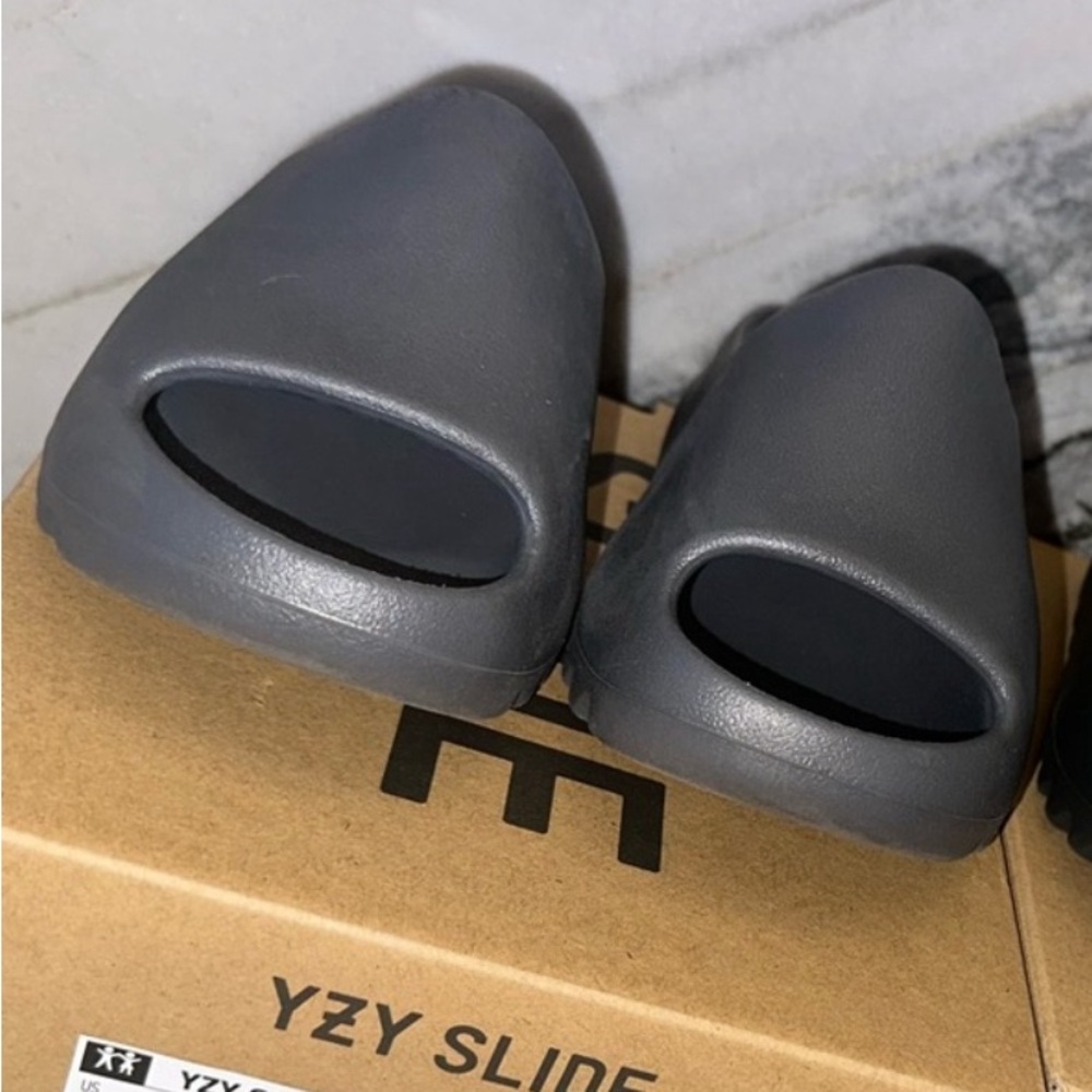 Yeezy Slide
